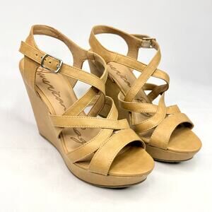 NWOB American Rag Arielle Tan Wedge Heels 7